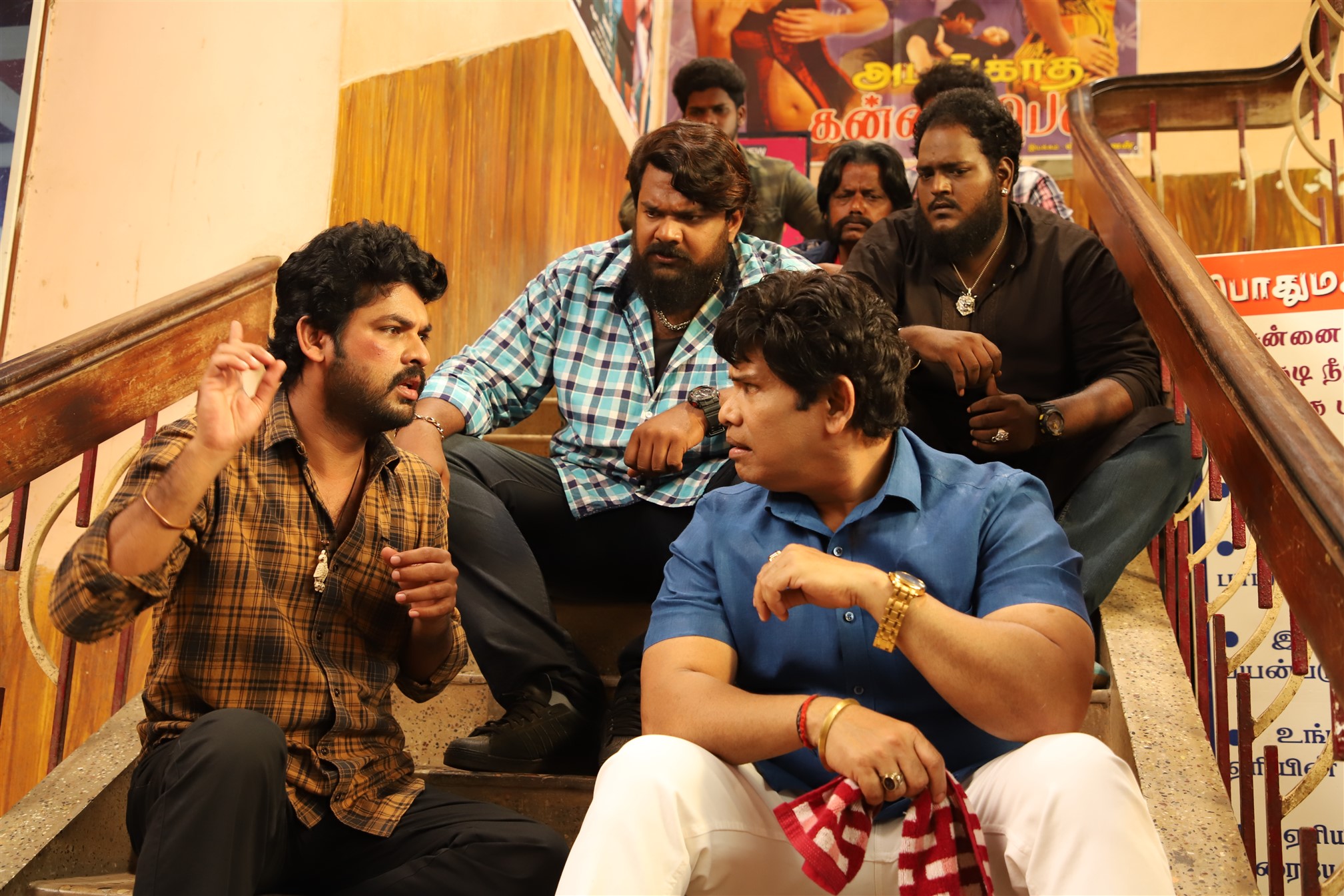 Ivanukku Engaiyo Macham Irukku Exclusive Images.