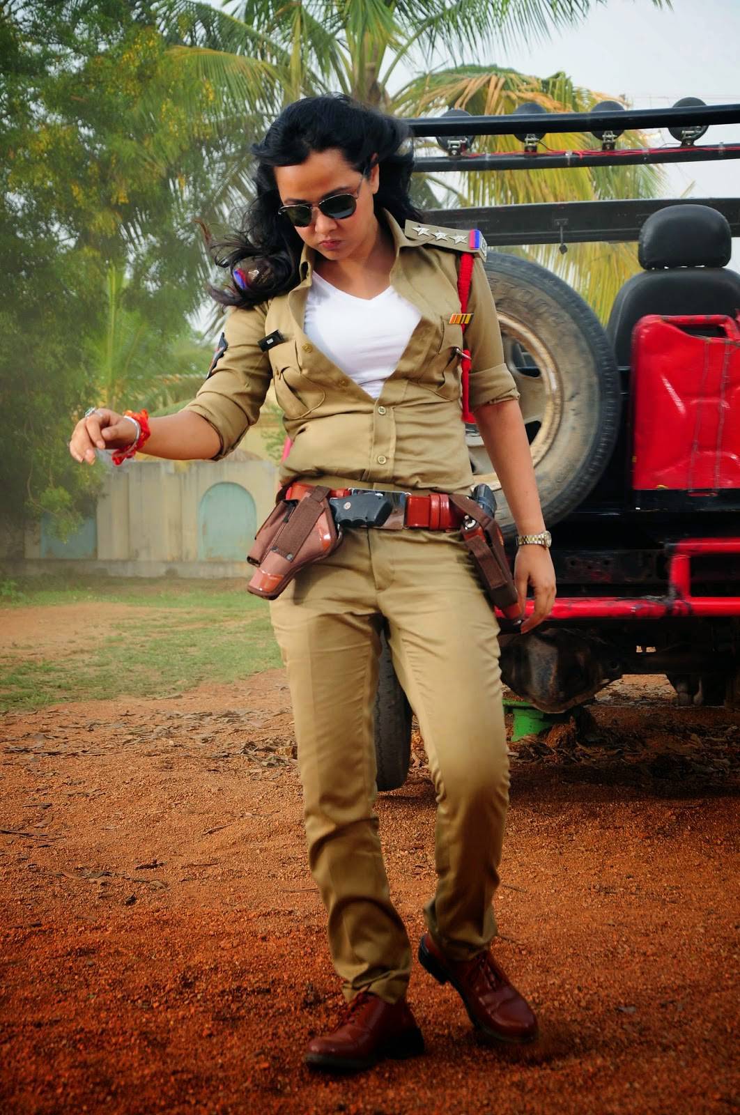 Actress Nisha Kothari Stills from Bullet Rani Telugu Movie