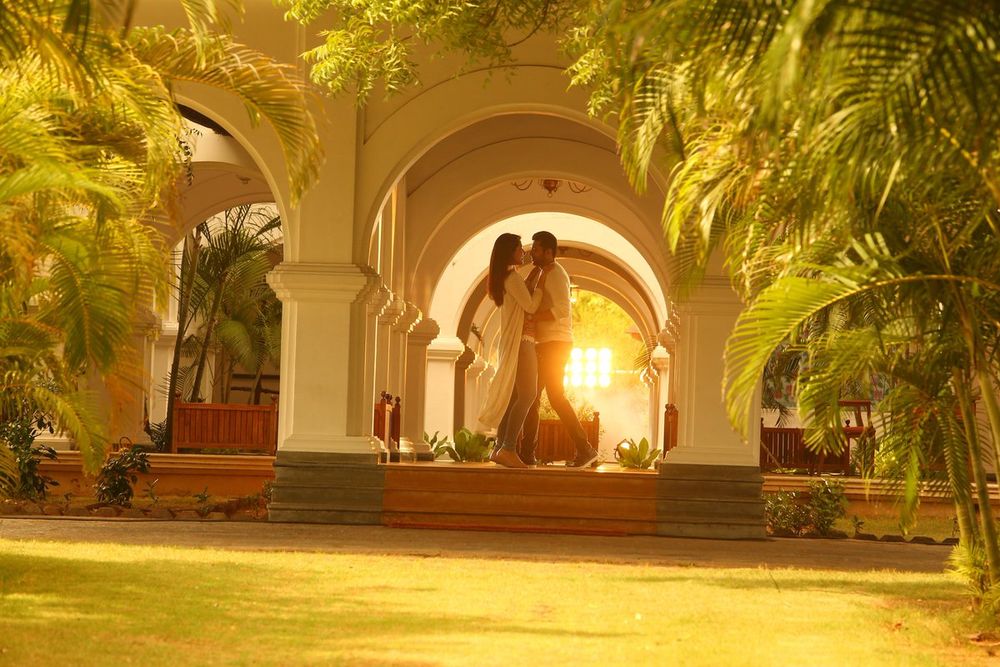 Adanga Maru Movie photos.