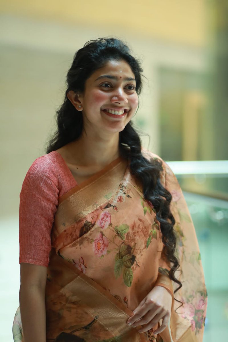 Sai Pallavi Sizzling Images From Maari 2 Press Meet
