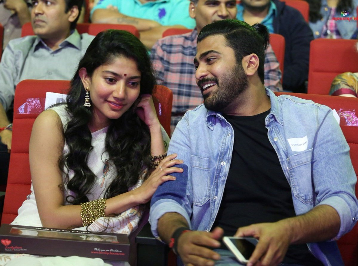 Padi Padi Leche Manasu Grand Pre Release event 
