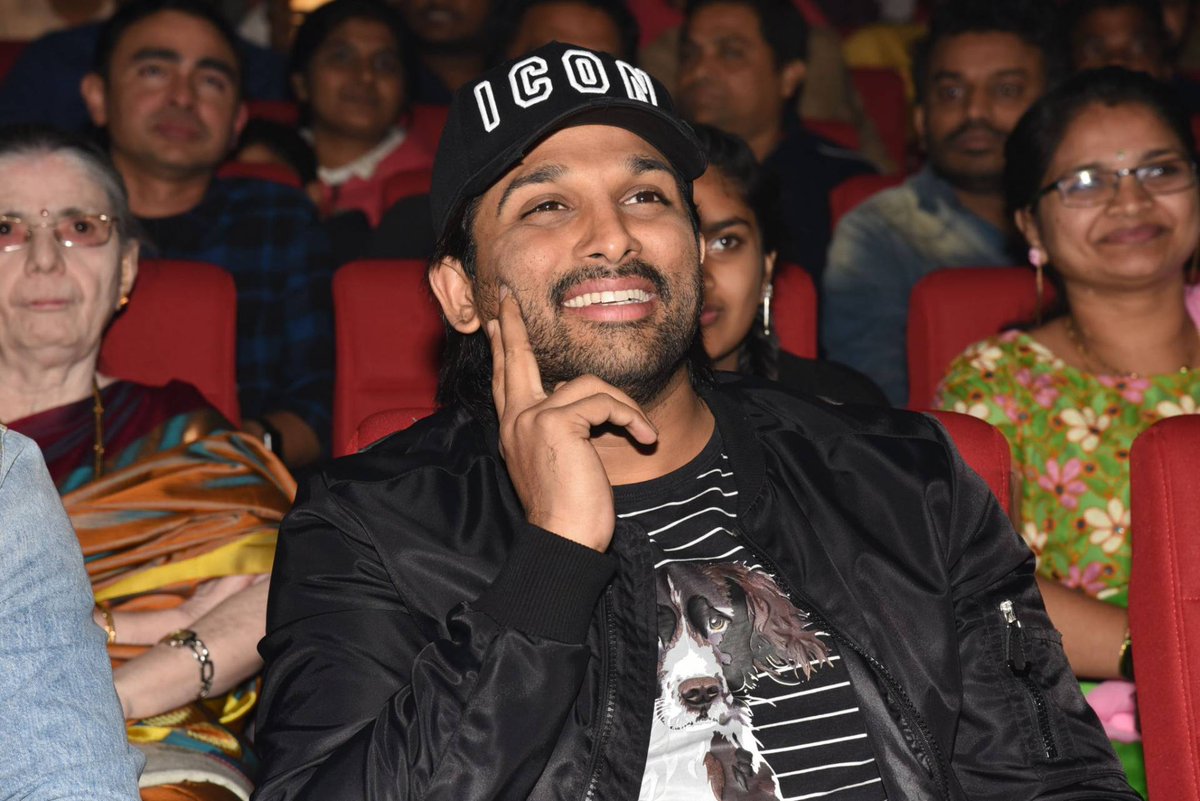 Padi Padi Leche Manasu Grand Pre Release event 