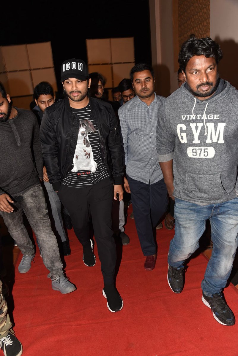Padi Padi Leche Manasu Grand Pre Release event 