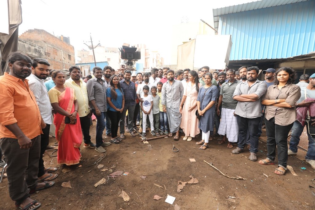 Attakathi Dinesh Shooting Spot Images.