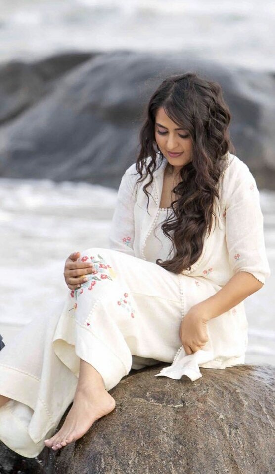 Anushka Shetty Eyepopping Pictures.