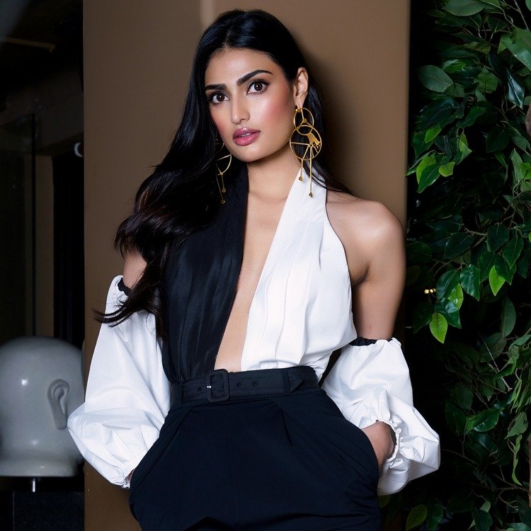 Athiya Shetty Stunning Stills.