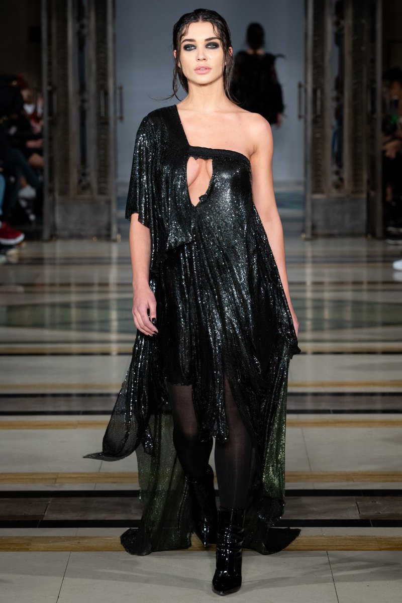 Amy Jackson Dazzling Stills.