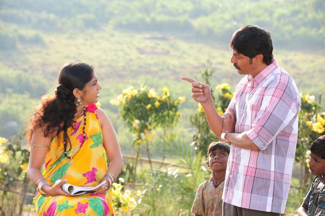 Hithudu Telugu Movie Stills | Jagapathi Babu, Meera Nandan
