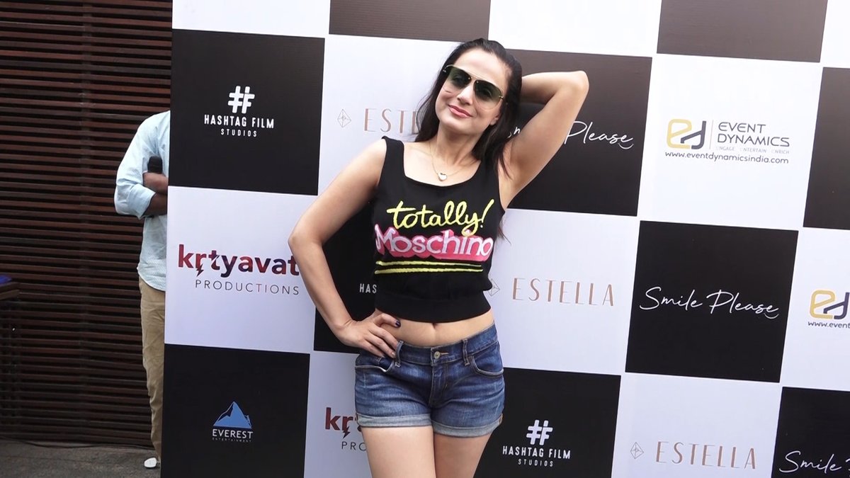 Ameesha Patel Pretty Stills.