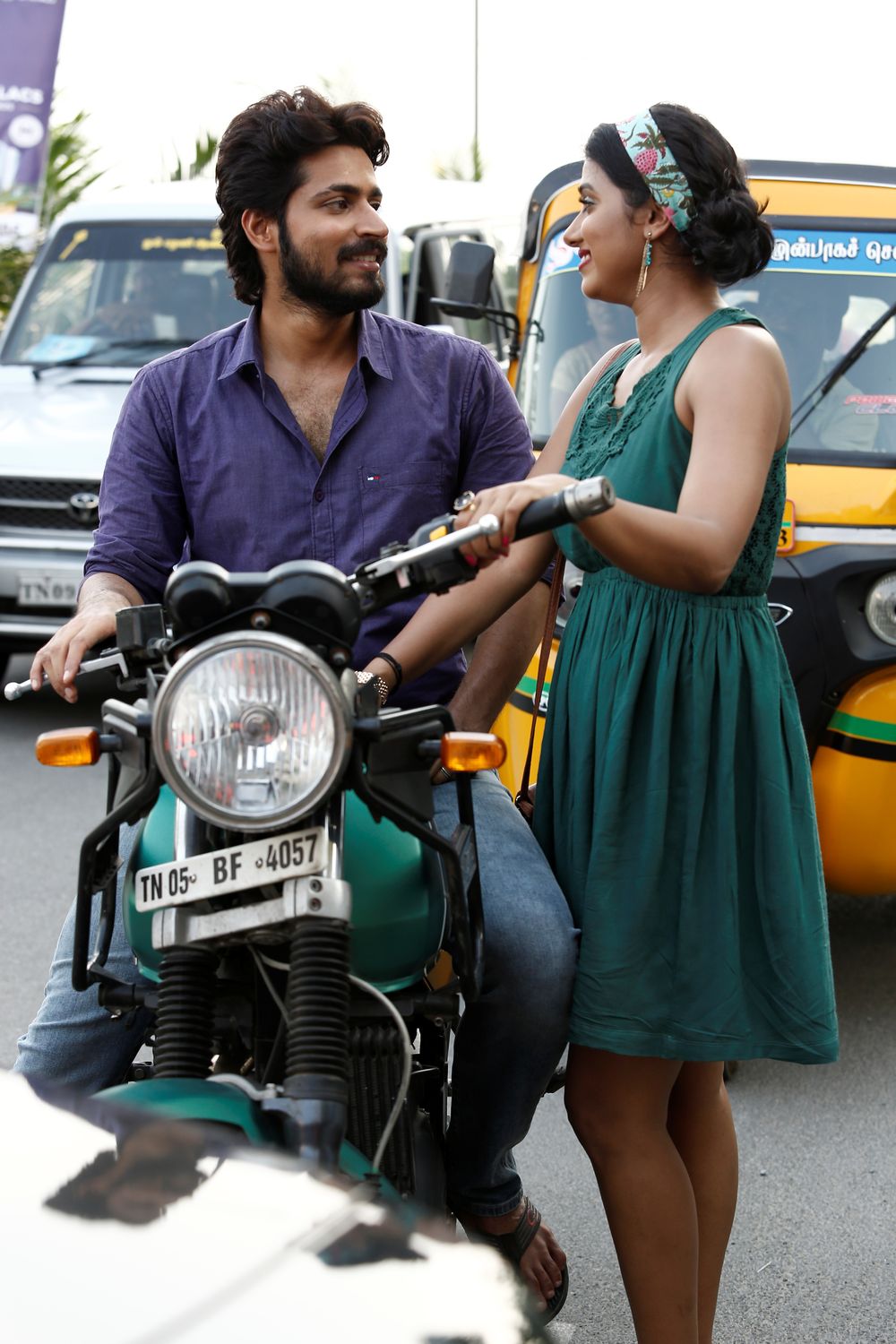 Ispade Rajavum Idhaya Raniyum Latest Stills.