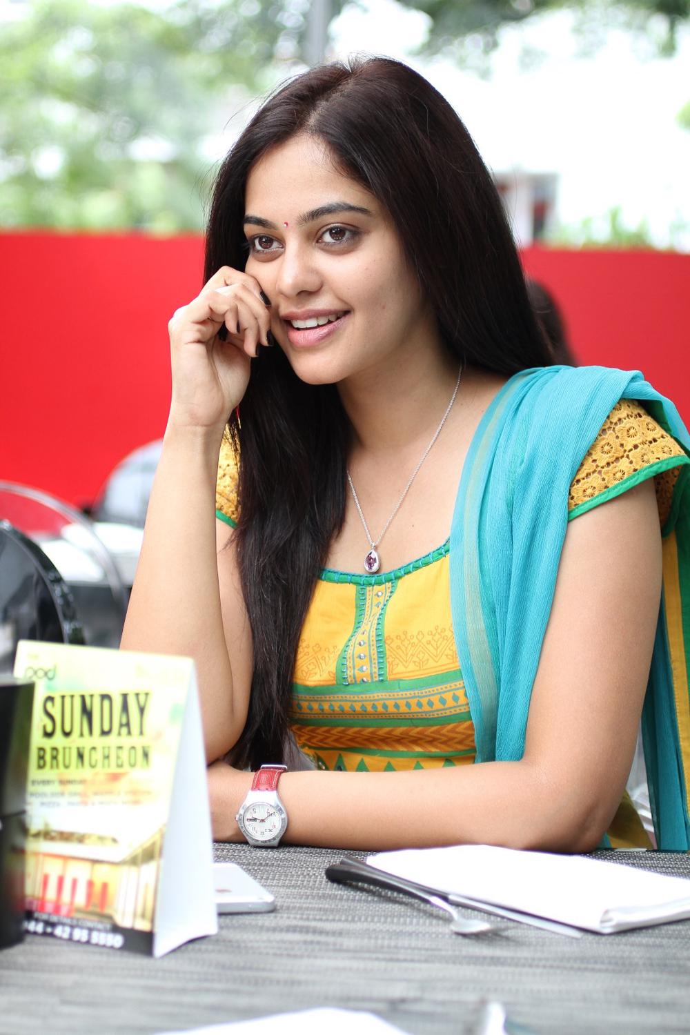 Bindu Madhavi Stills from Savaale Samaali Tamil Movie