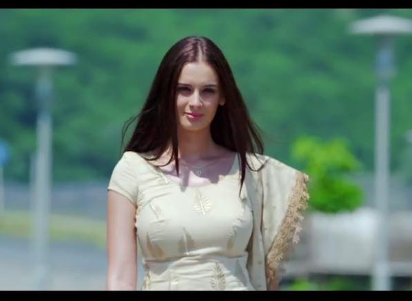 Ishqedarriyaan Hindi Movie Stills | Evelyn Sharma