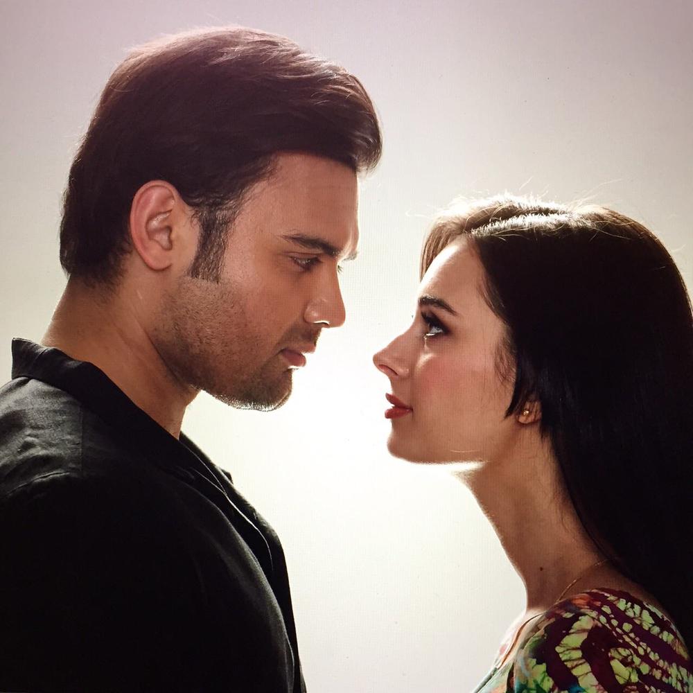 Ishqedarriyaan Hindi Movie Stills | Mahakshay Chakraborty, Evelyn Sharma
