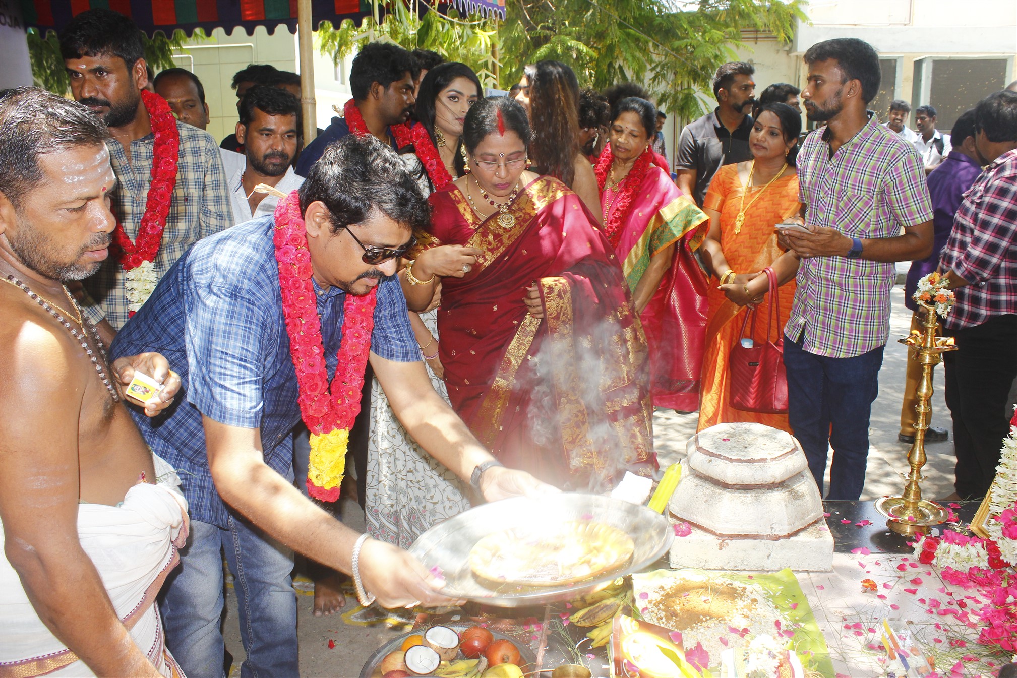 Ennai Sudum Pani Pooja Photos