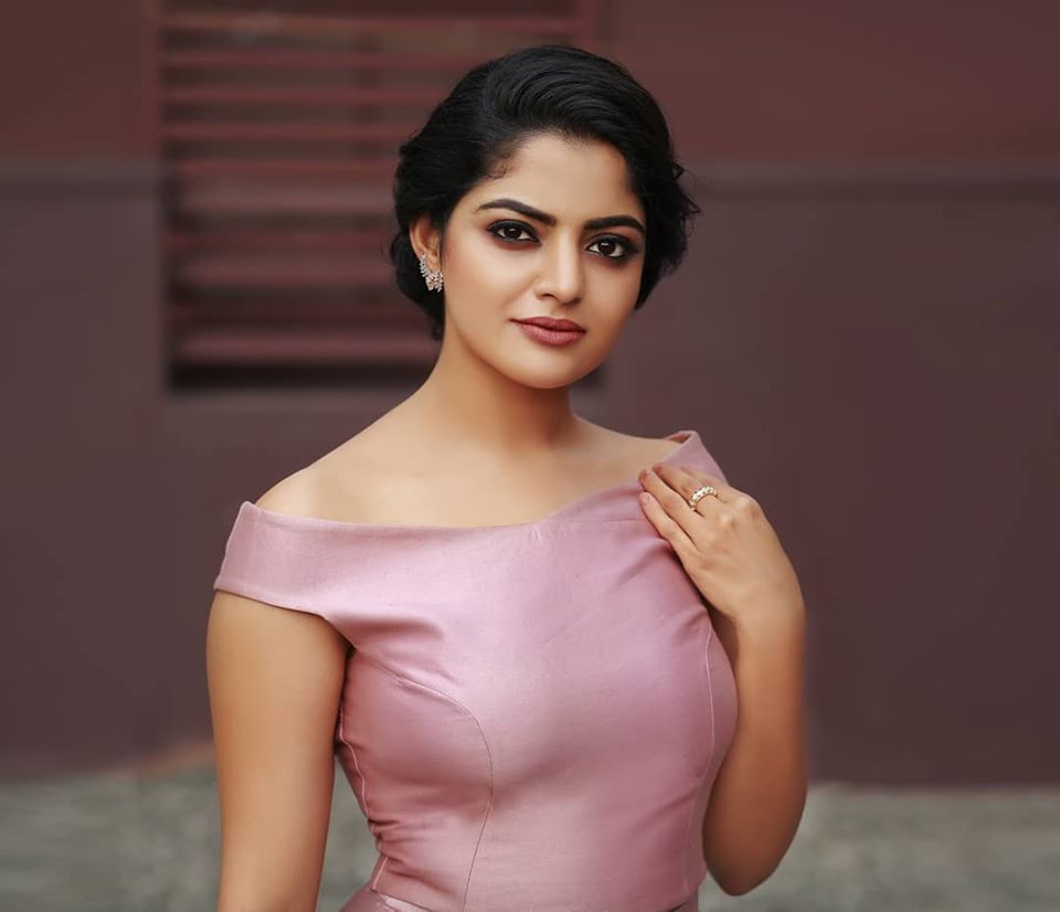 Nikhila Vimal Eye Popping Images.