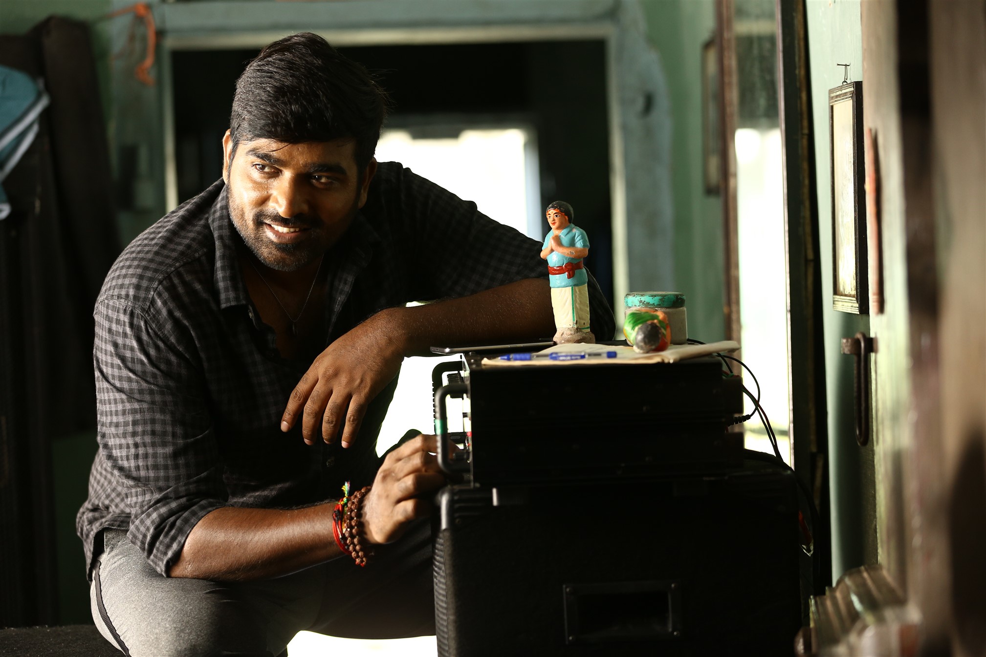 Vijaysethupathi's Son acts in Sindhubaadh 