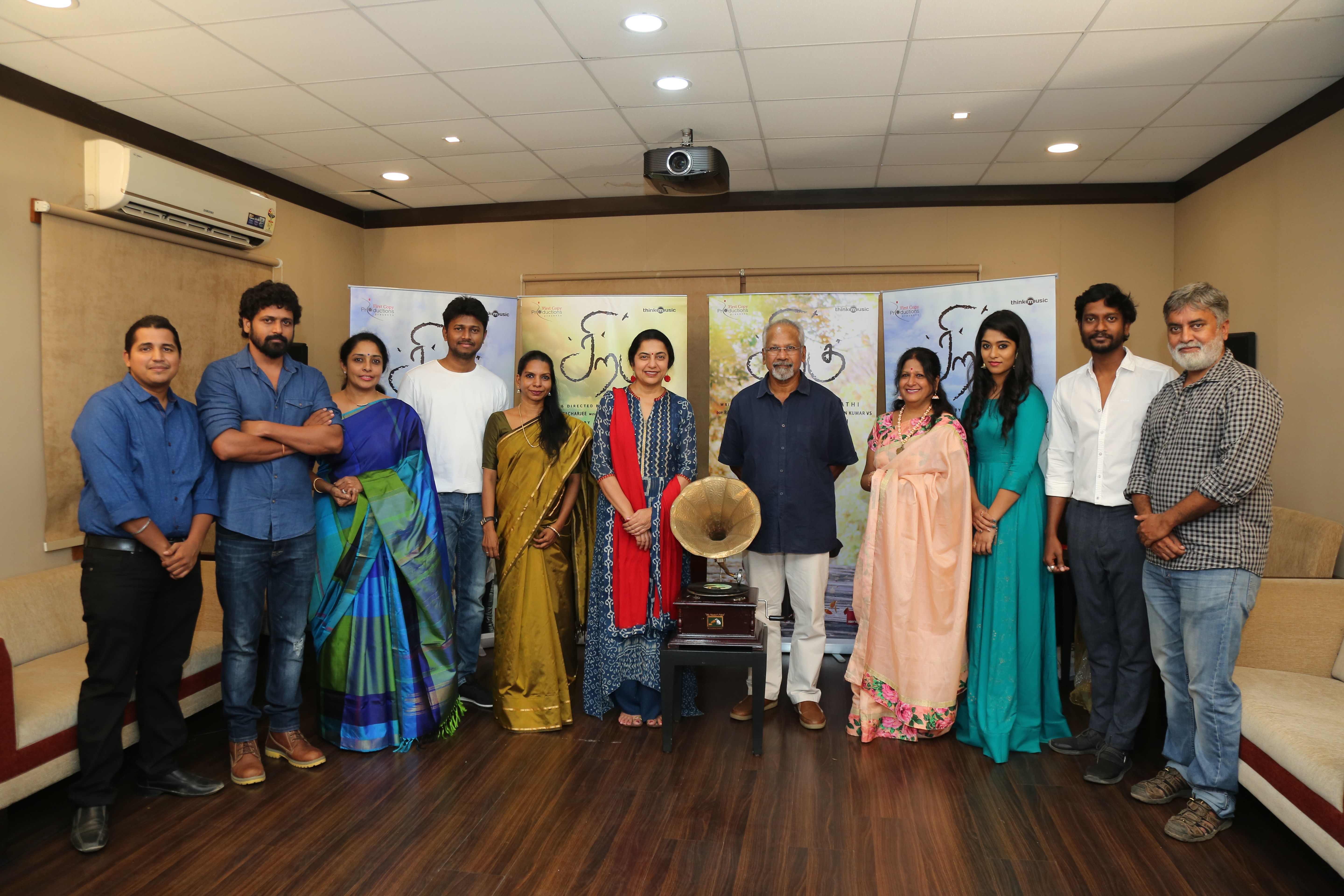 Siragu Exclusive Stills.