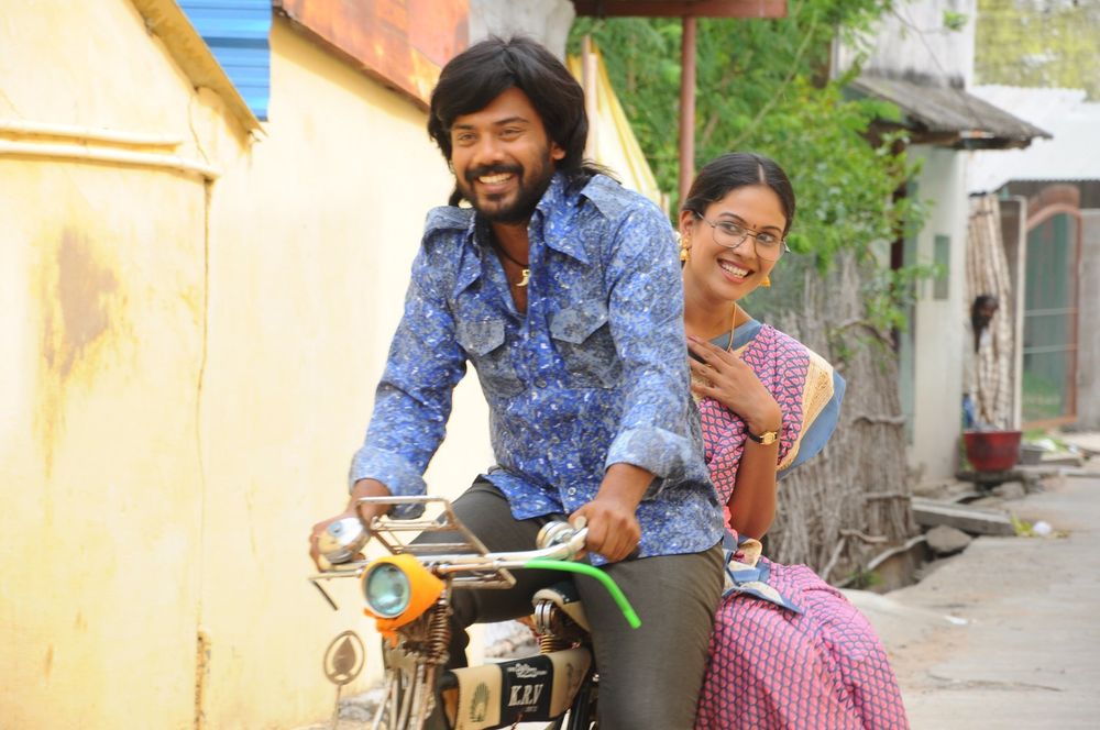 Kaadhal Munnetra Kazhagam Stills.