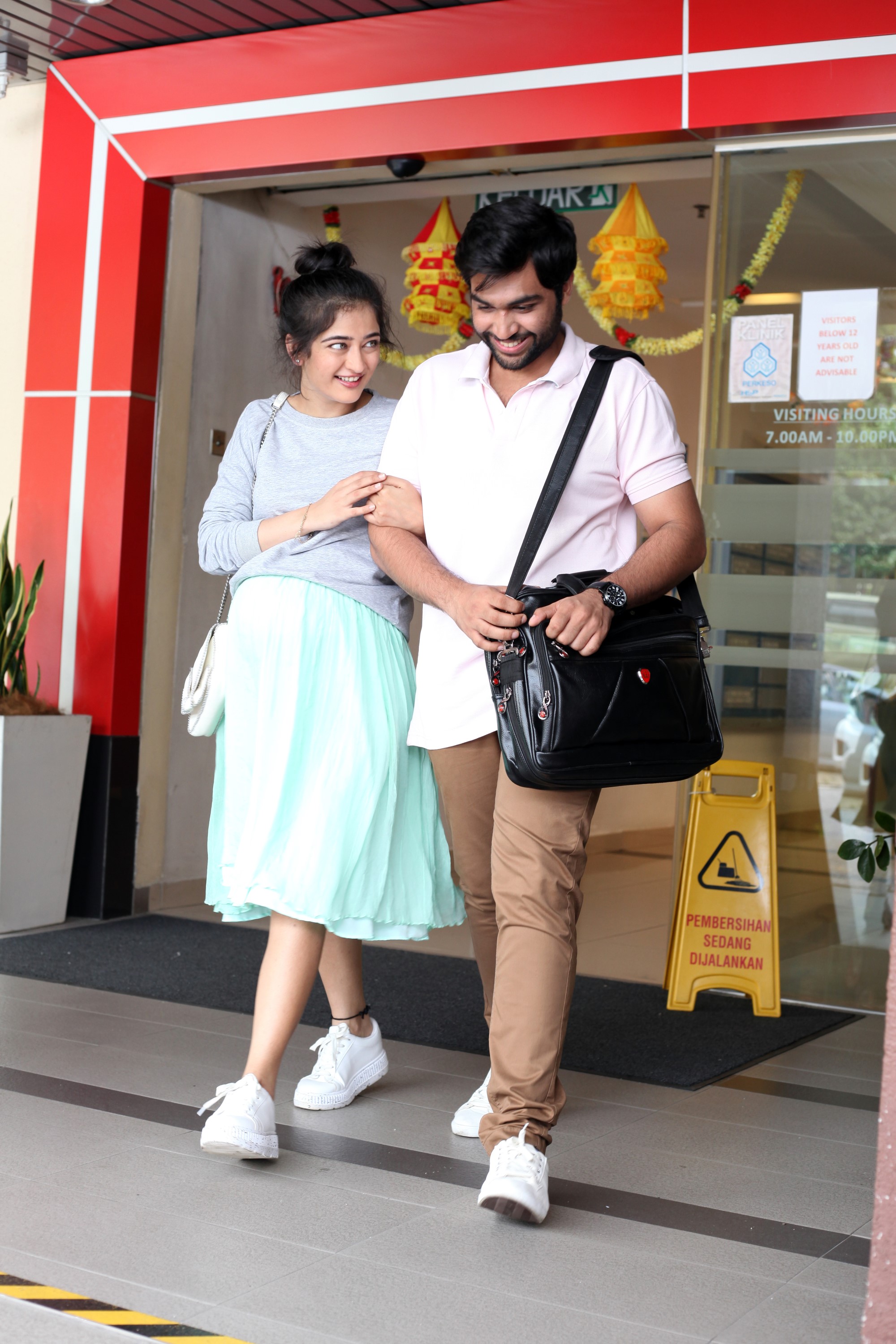 Kadaram Kondan Exclusive Images.