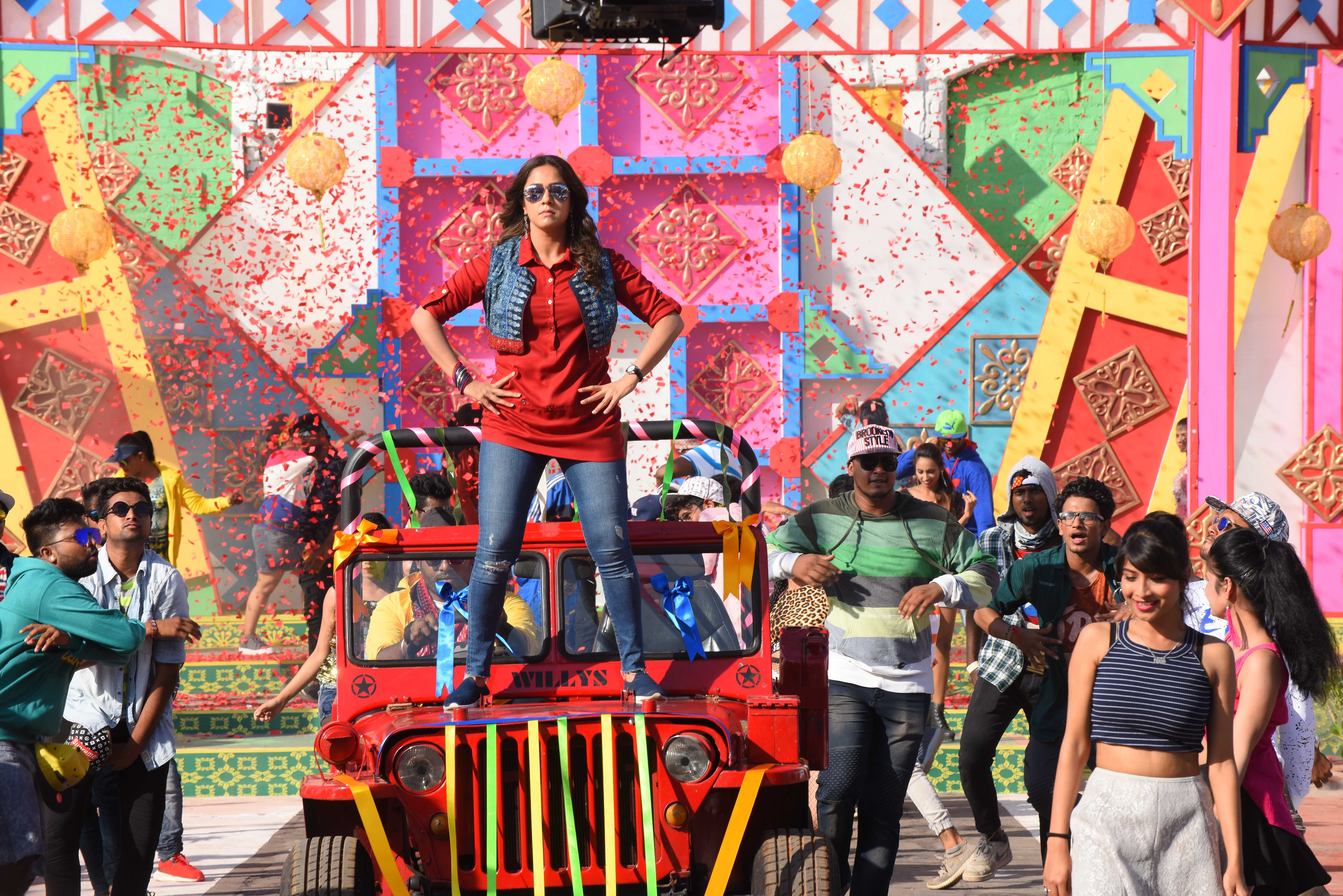 Jackpot Exclusive Stills.
