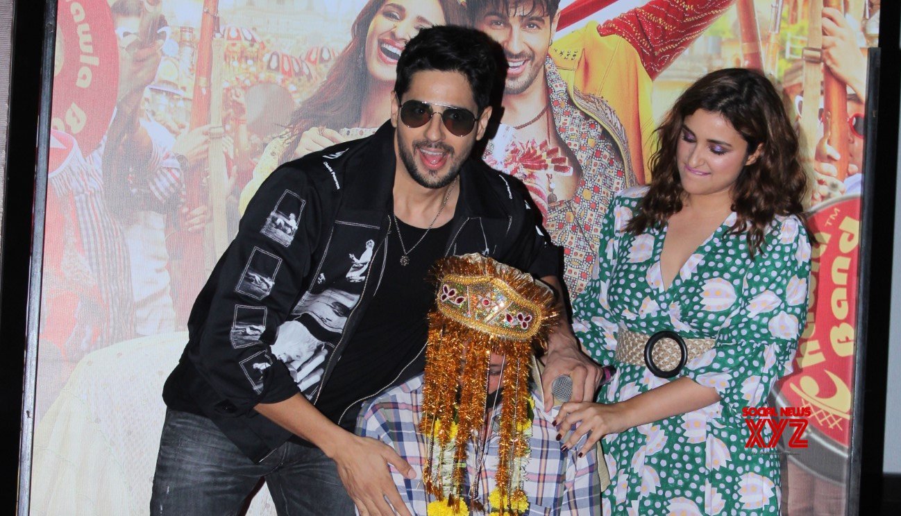 Jabariya Jodi Fresh Photos.