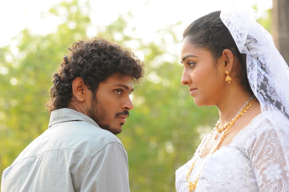 Avalukkenna Alagiya Mugam New Tamil Movie Stills