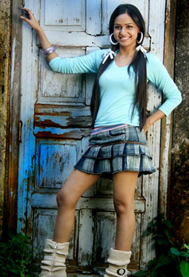 Cute Actress Wasna Ahmed Photoshoot Stills