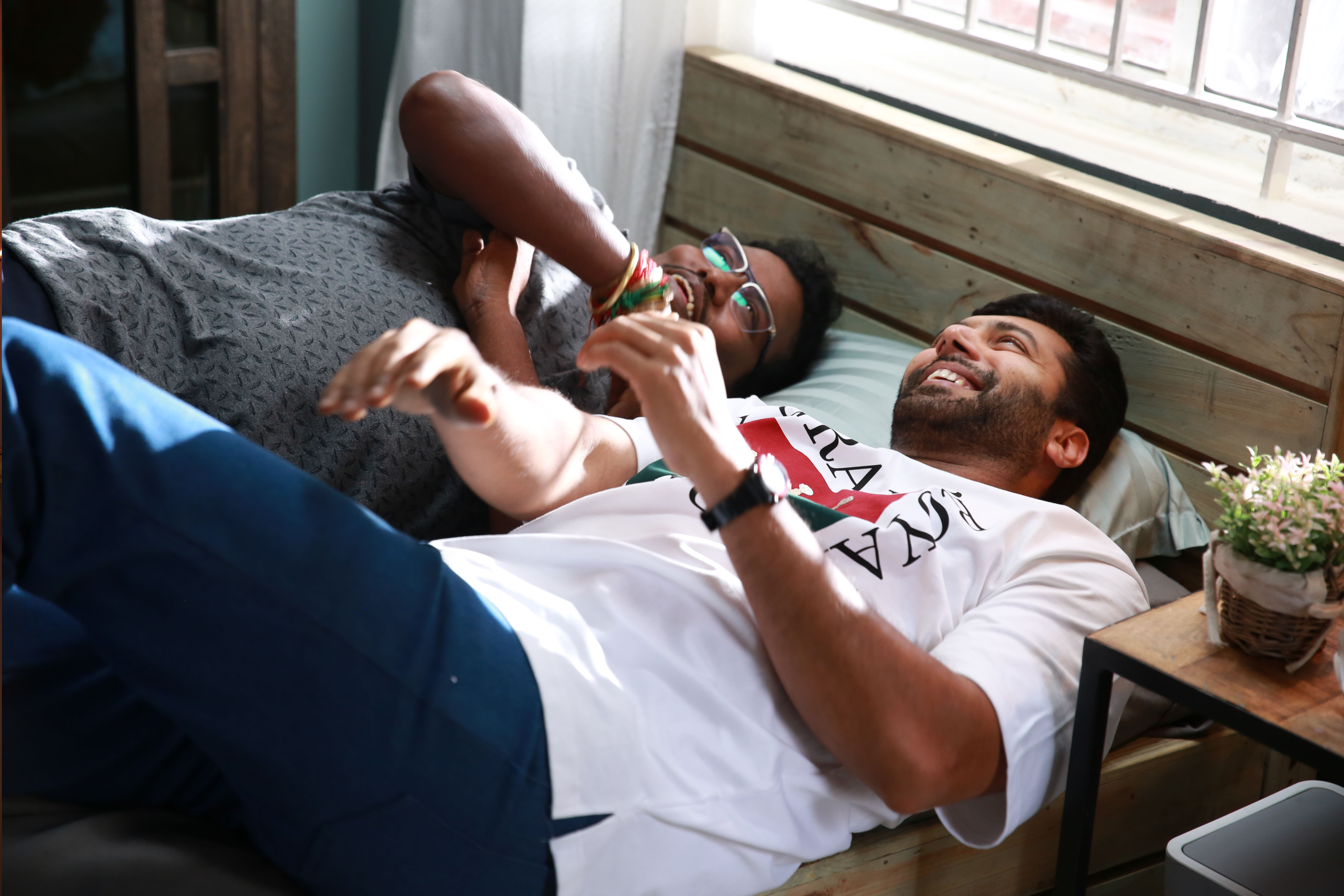 Comali New Stills.