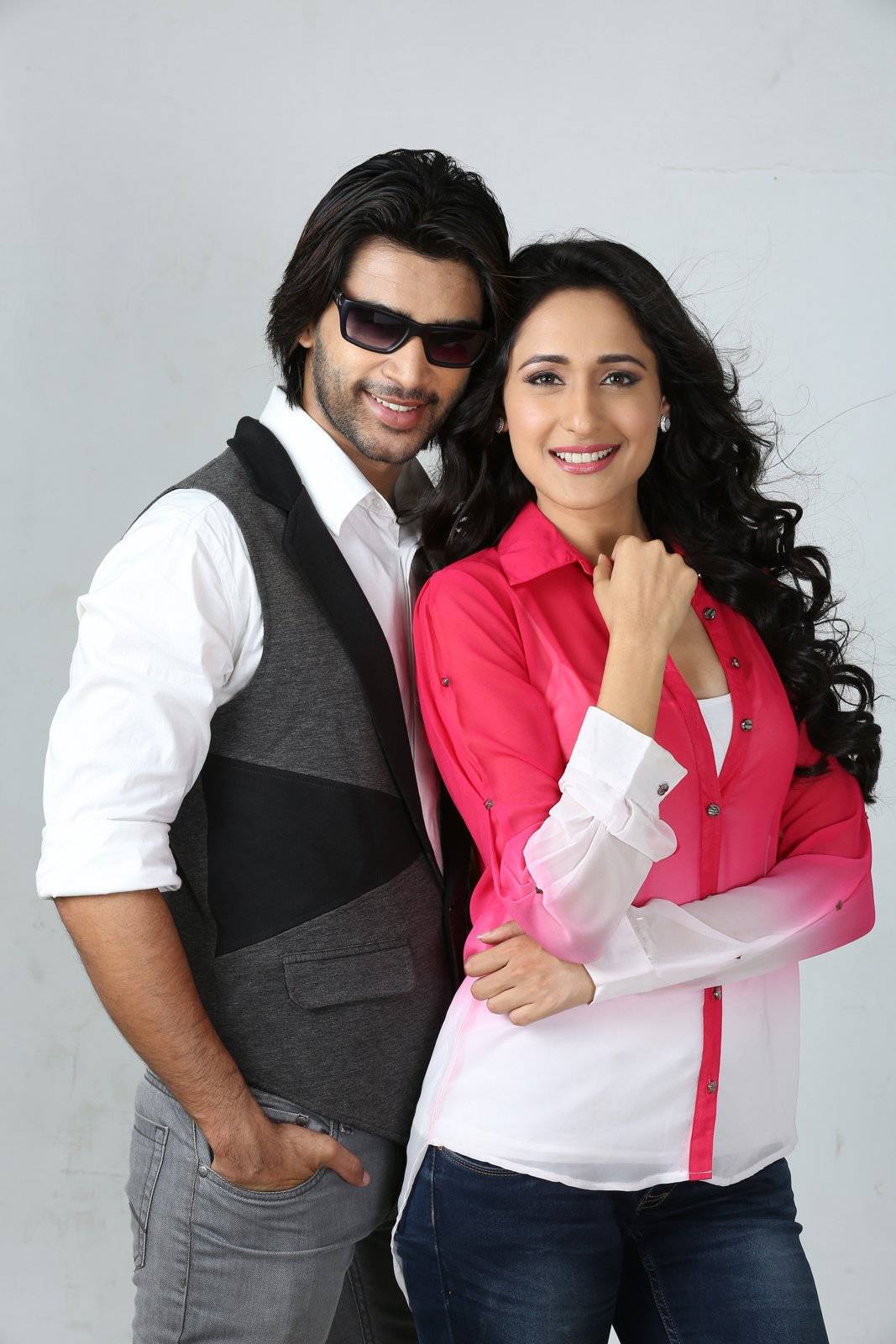 Mirchi Lanti Kurradu Telugu Movie Stills Starring Abijeet Duddala, Pragya Jaiswal