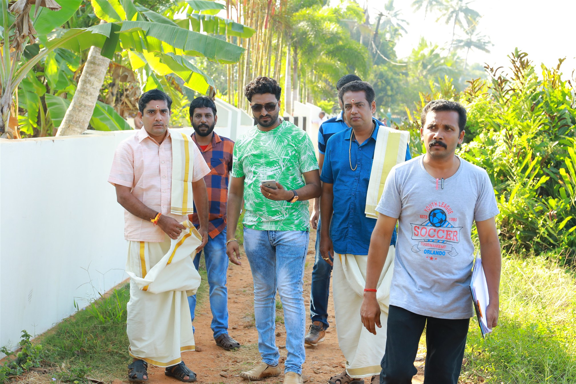 Ithu En Kaadhal Puthagam New Photos.