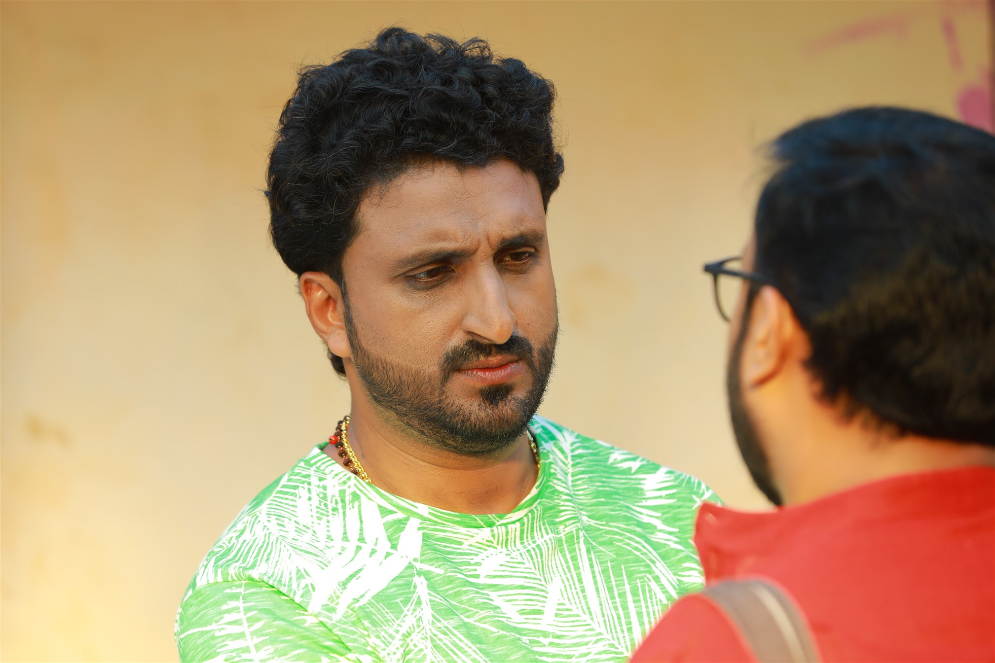 Ithu En Kaadhal Puthagam New Photos.