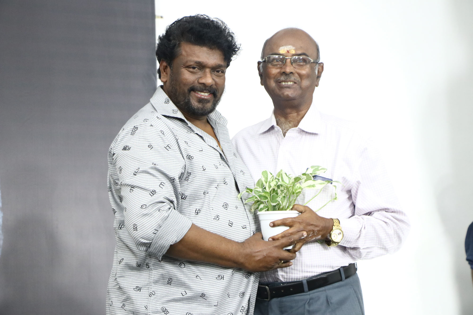 Otha Seruppu Size 7 Press Release Photos.
