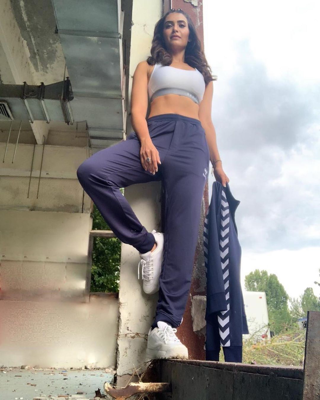 Karishma Tanna Beautiful Images.