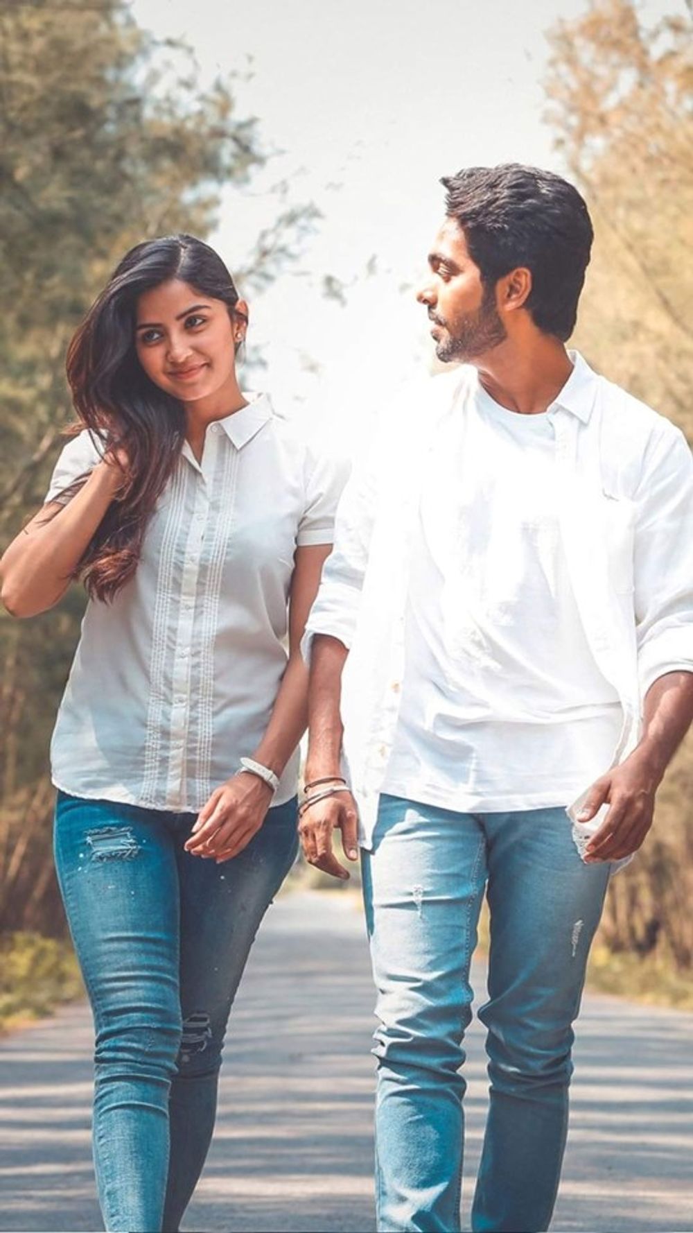 Sivappu Manjal Pachai Photos