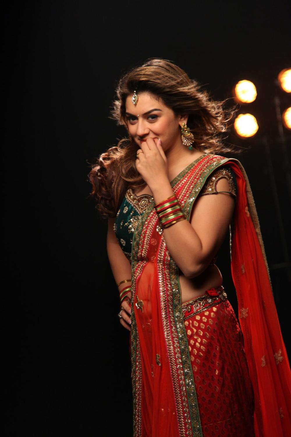 Actress Hansika Motwani Stills from Romeo Juliet Tamil Movie