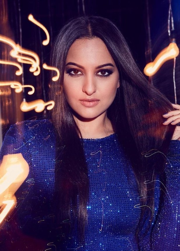Sonakshi Sinha Amazing Photos.