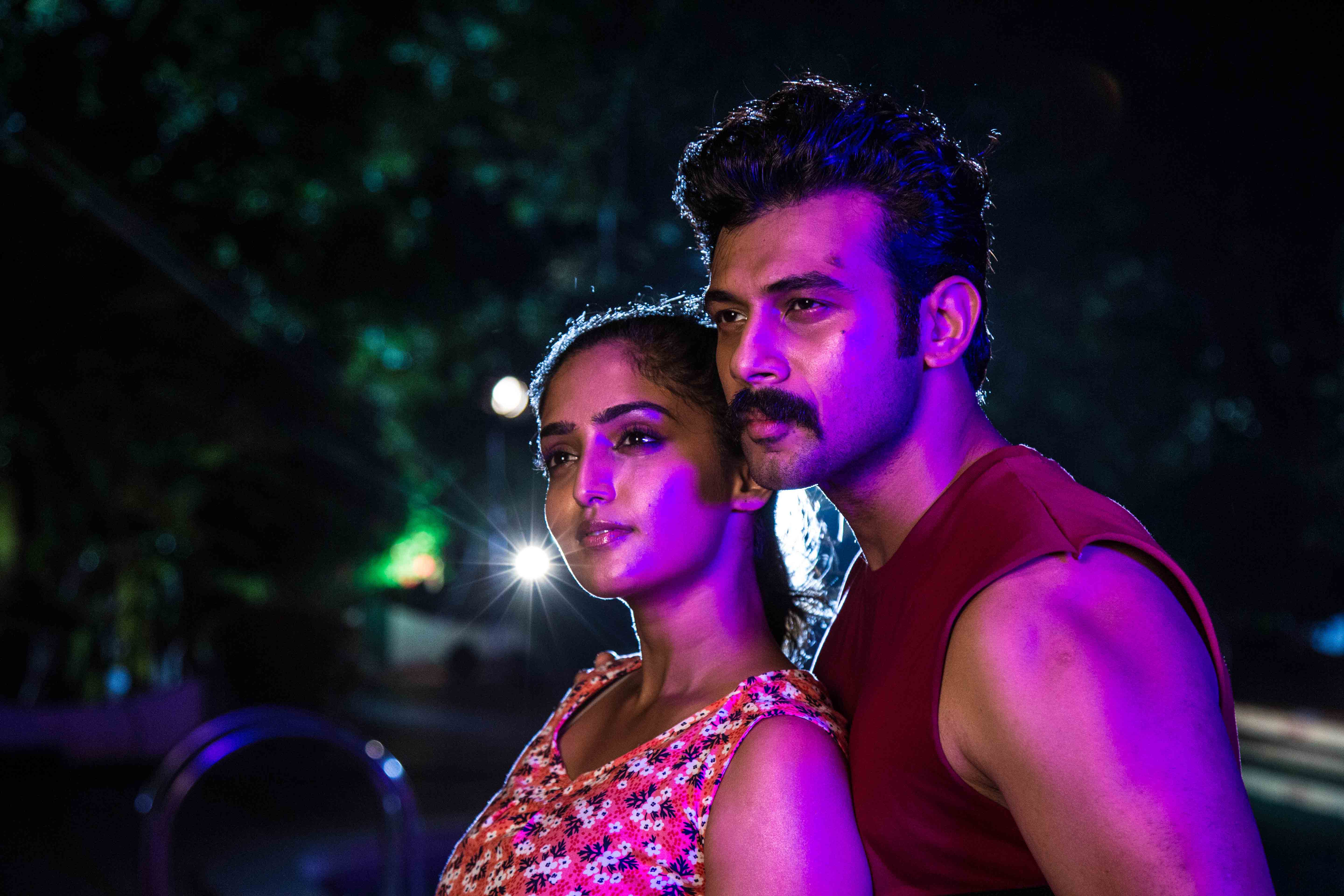 Mazaiyil Nanaigiren Latest Stills.