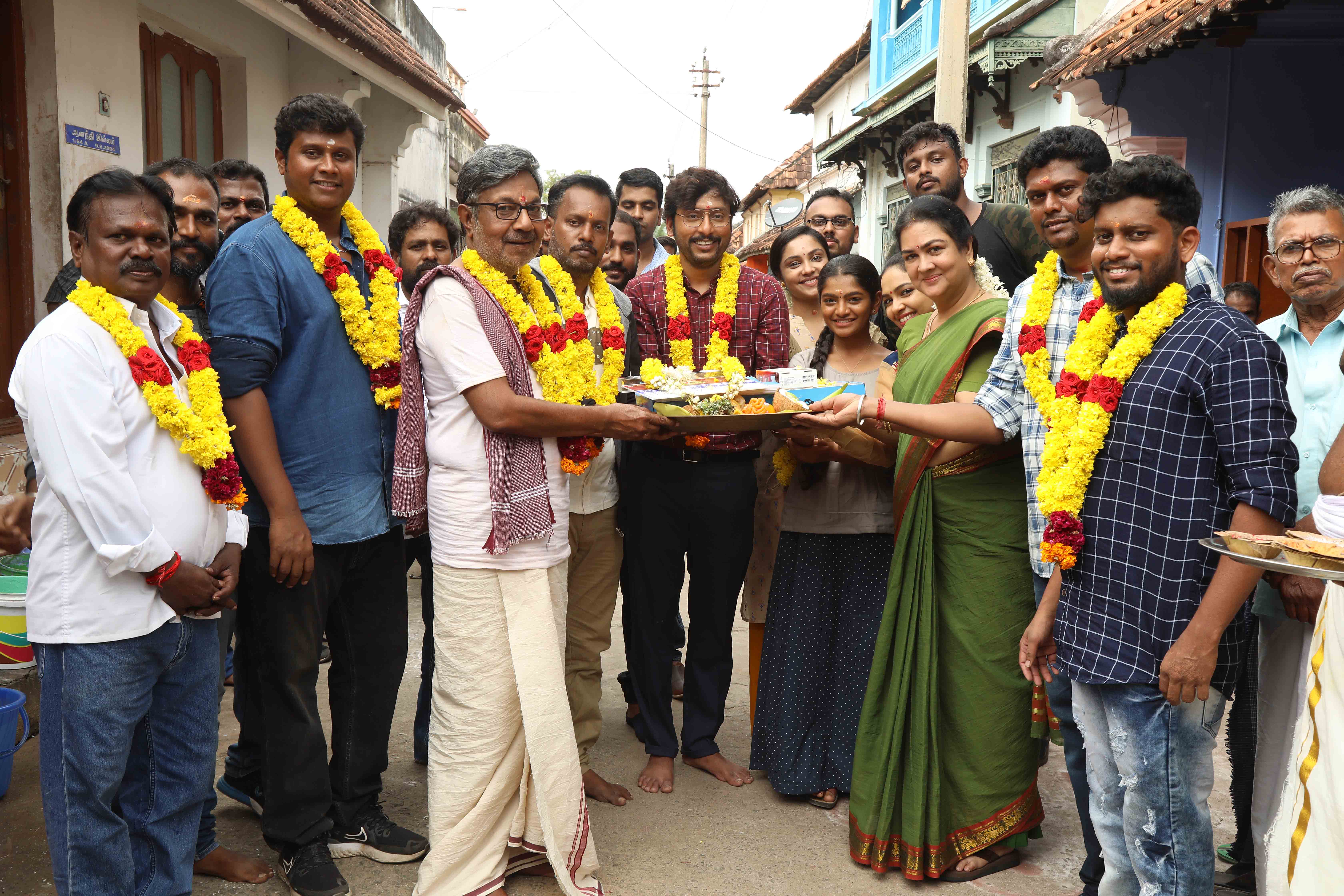 Mookuthi Amman Shooting Spot Stills.