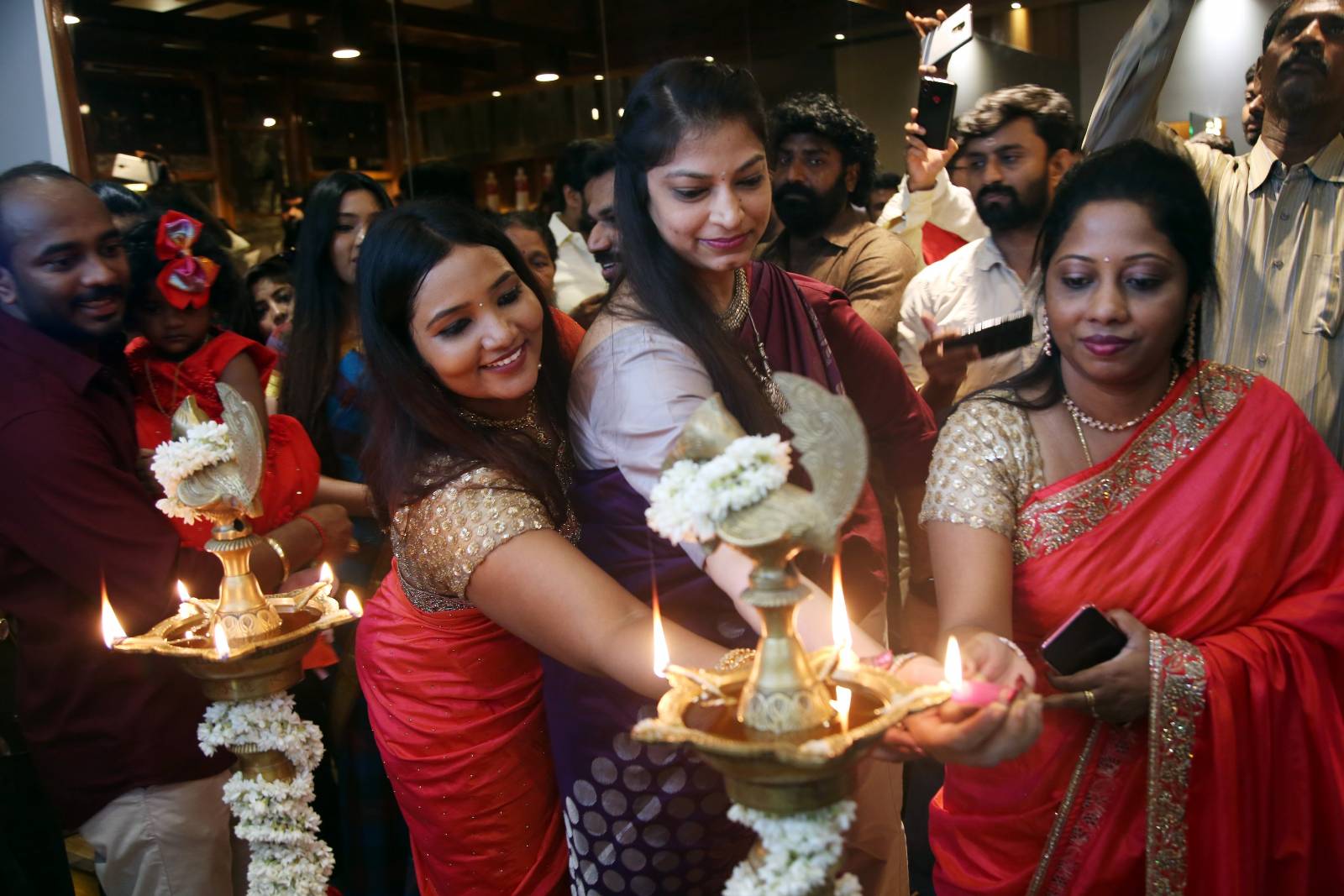 The Grand Opening of i Face Hairdressing Studio