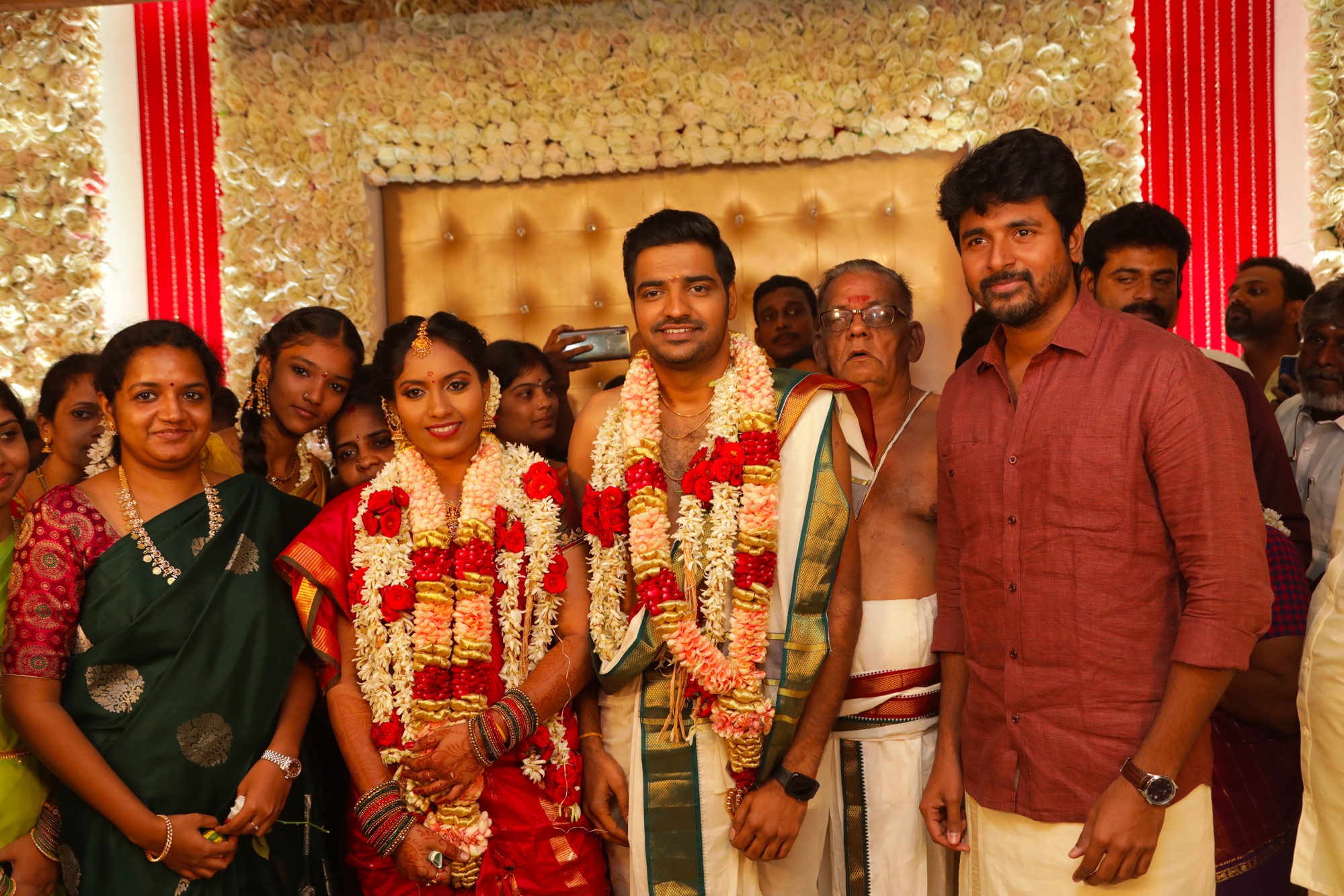 Actor Sathish Marriage Images.
