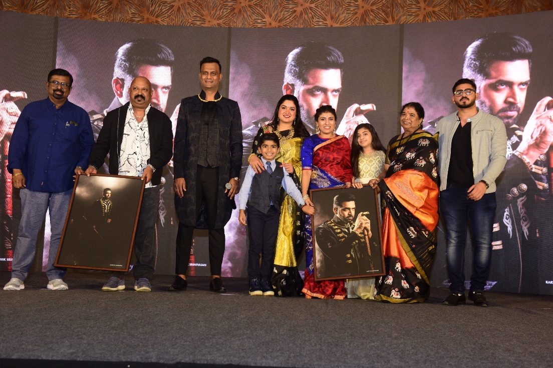 Latest photos of Celebrity photographs.