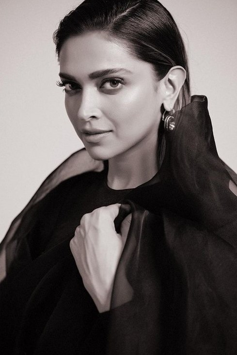 Deepika Padukone Beautiful Images.