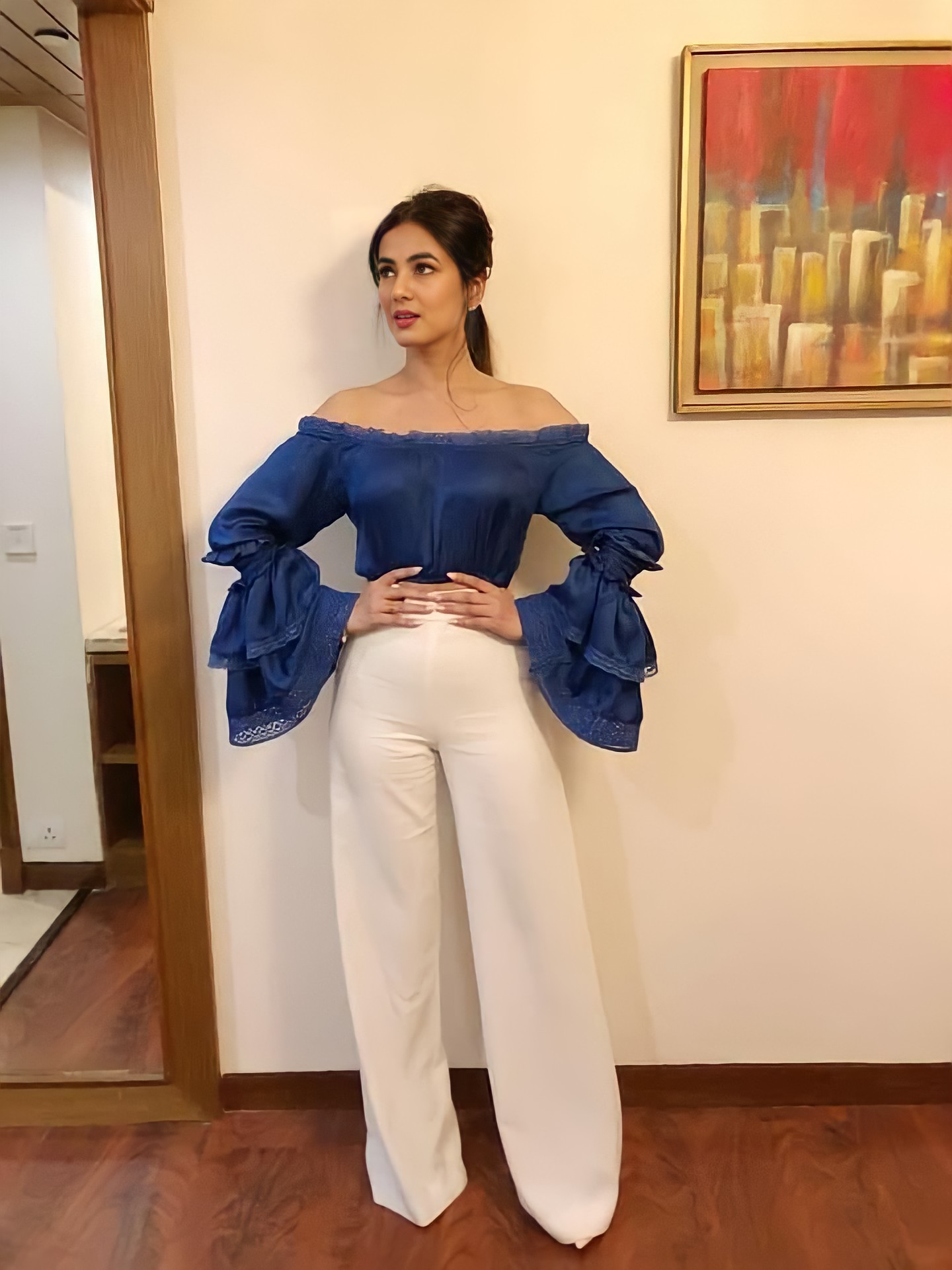 Sizzling Images of Sonal Chauhan.