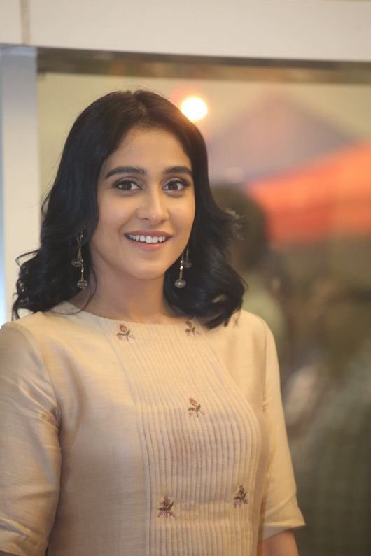 Regina Cassandra Recent Images.