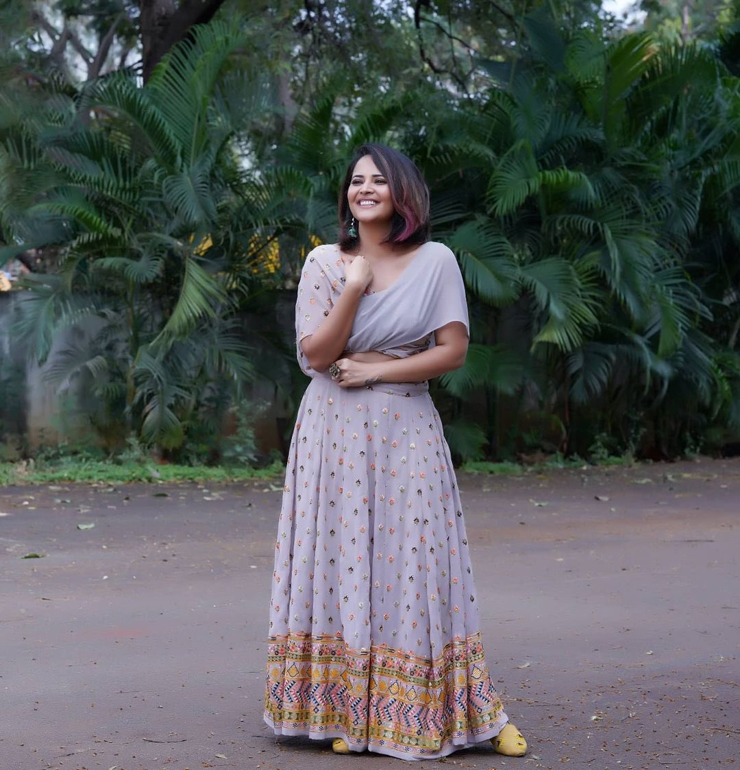 Anusuya Bharadwaj Sizzling Stills.