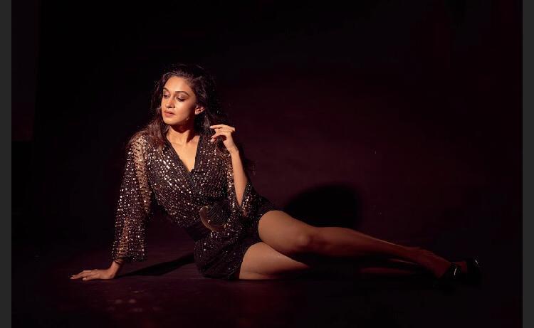 Aishwarya Arjun Glamorous Clicks.  