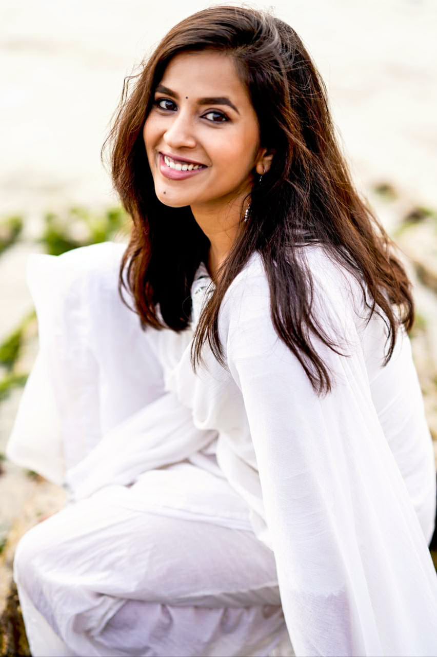 Komalee Prasad Stunning Images.