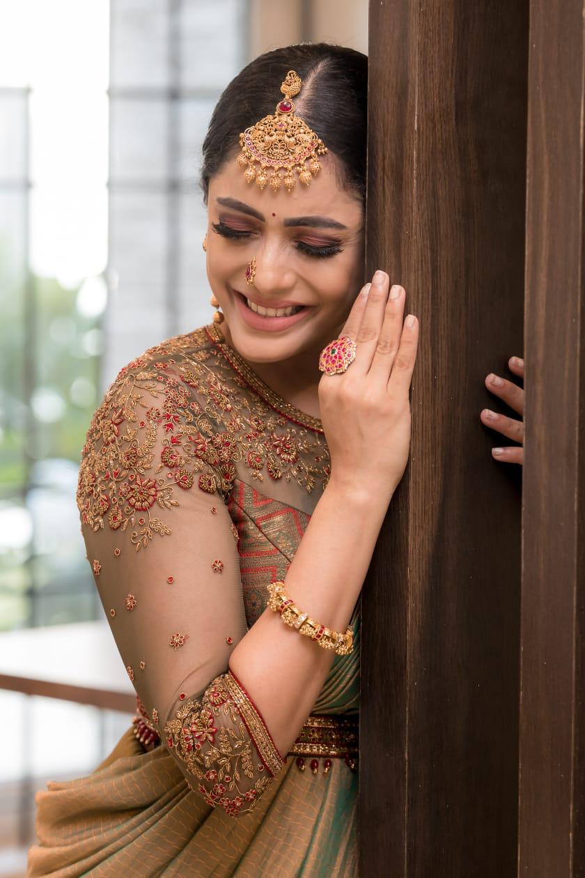 Abhirami Venkatachalam Stunning Stills.