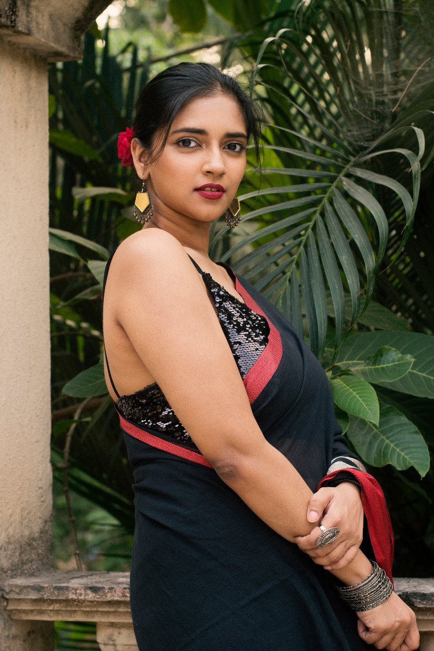 Vasundhara Kashyap Beautiful Images.