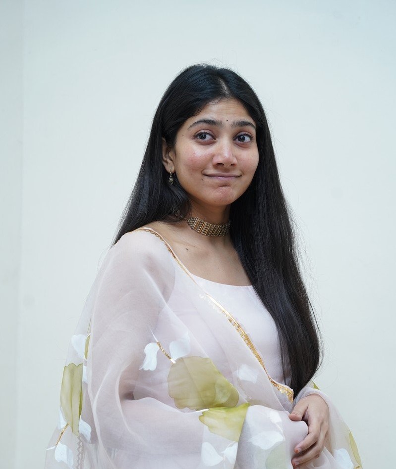 Sai Pallavi Cute Stills.